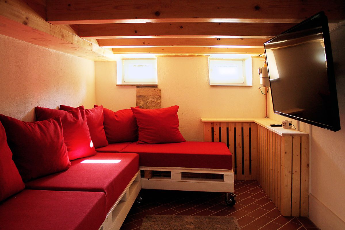 Ferienhaus Schlossblick - ChillOut Zone im Kellerbereich