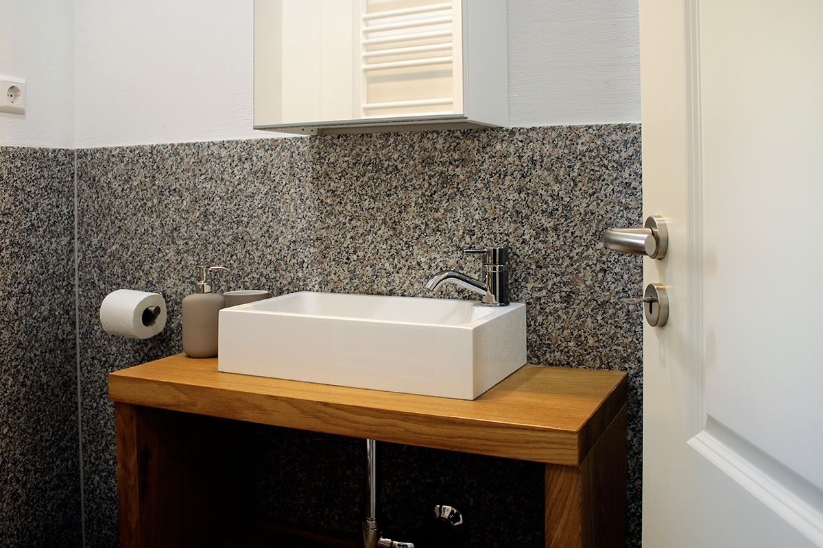 Ferienhaus Schlossblick - Bad 1 Waschbecken